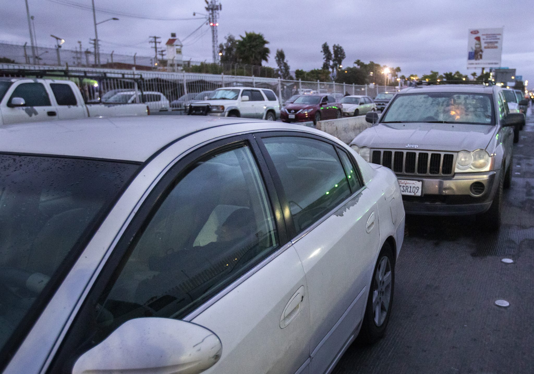 Más de un millón 47 de autos chocolate se han regularizado en México