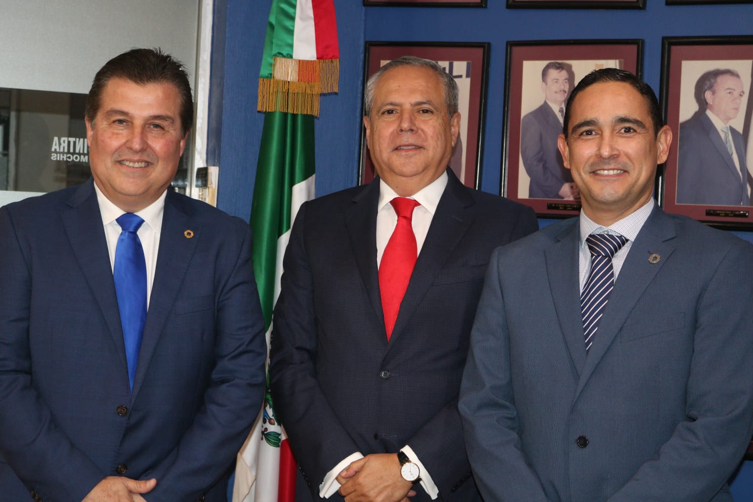 Toma protesta el Alcalde a la nueva directiva de CANACINTRA Los Mochis ...