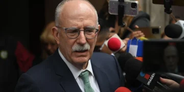 Berdegué busca reestructurar Agricultura, pero genera malestar y cuestionamientos