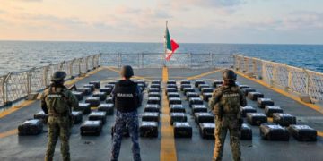 Aseguran 2 toneladas de cocaína en costas de Acapulco, Guerrero