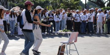 Marchan en Cuernavaca por desaparición de Kimberly Joselín, estudiante de la UAEM