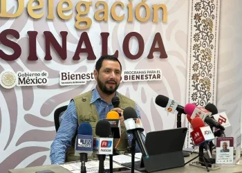Inicia en Sinaloa credencialización del Servicio Universal de Salud para adultos mayores