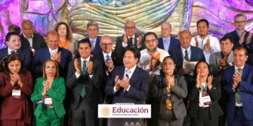 Acuerdan SEP y autoridades educativas estatales mantener el calendario escolar 2025-2026 vigente