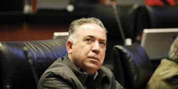 Inzunza pide paciencia a los senadores de Morena y habla de una marcha de AMLO en la frontera norte