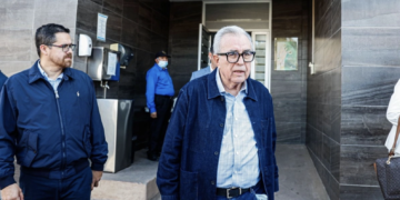 Rubén Rocha sigue en Sinaloa; hablar de fuga es “propaganda contra la 4T”: Sheinbaum