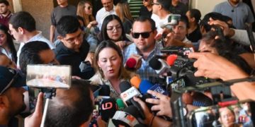 Yeraldine Bonilla evade hablar sobre ausencia de Eneyda Rocha en evento del DIF Sinaloa