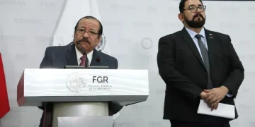 Solicitud de EU para detención de políticos mexicanos no incluye pruebas suficientes: FGR; pedirán más evidencia