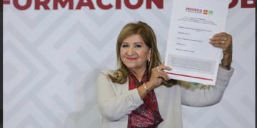 “La dificultad me ha construido como mujer de temple”: Tere Guerra formaliza su registro a la Coordinación de la Defensa de la Transformación en Sinaloa
