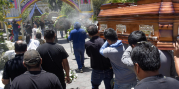 Despiden a Valentín Lavín Romero, alcalde de Temoac, en medio de un gran dispositivo de seguridad