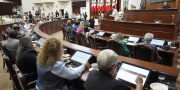 Diputados de Sinaloa aprueban vacaciones y días inhábiles en el Congreso del Estado
