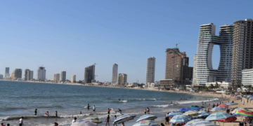 Sinaloa suma más de 915 mil visitantes y una derrama económica superior a los 3,900 millones de pesos este verano