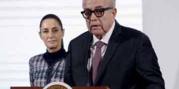 Presidenta de México dice que no le parecía “pertinente” que gobernador Sinaloa regresara al cargo