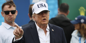 Trump descarta regulación de la IA en EE.UU.; “estamos liderando”, dice