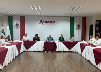 Se reúnen funcionarios municipales y de la CFE para revisar estrategias de solución a la problemática de apagones.